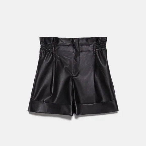 Zara Black Waxed Effect Shorts - Size Large - NWT - Picture 4 of 11